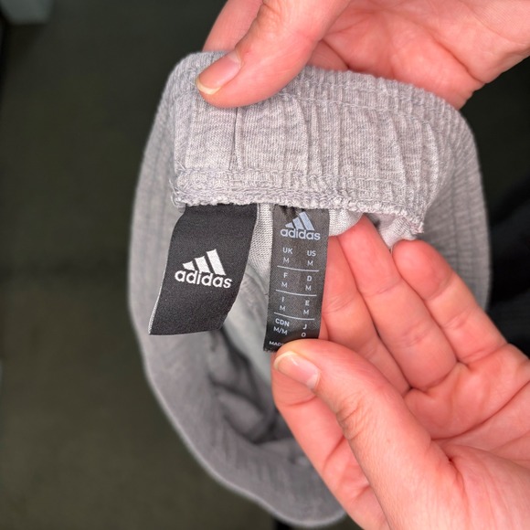Adidas Sweatpants Mens Medium Gray Good Logo Joggers Track Pants - Picture 4 of 6